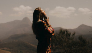 Jy kan God nie steur nie