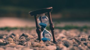 زمان بندی خدا را بپذیرید