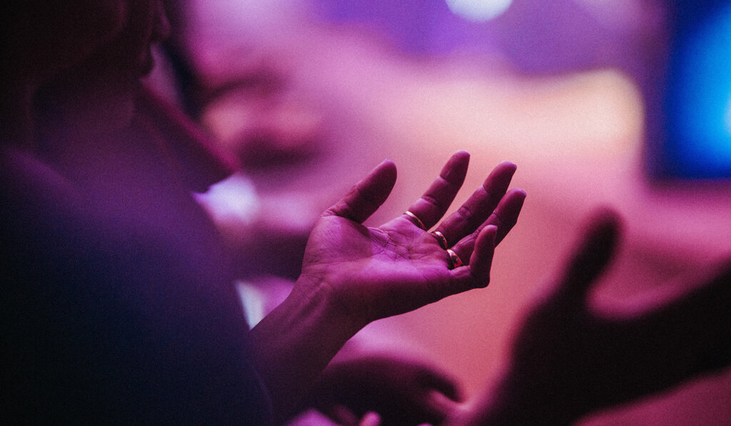 மாம்சீக கிறிஸ்தவர்களும், ஆவிக்குறிய கிறிஸ்தவர்களும்